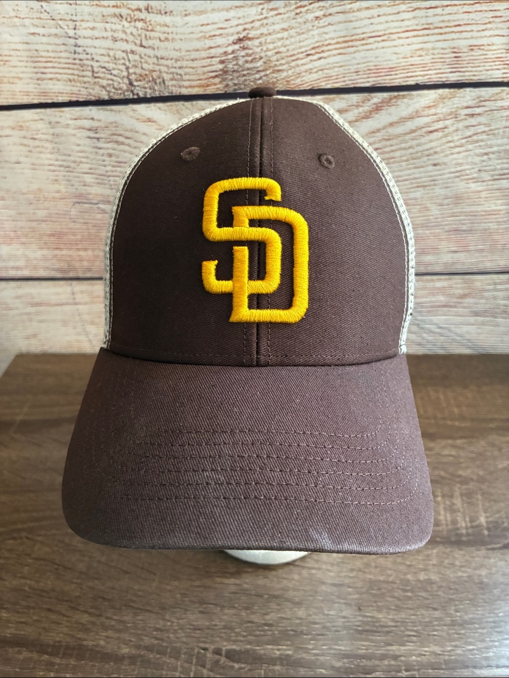 Pre Owned San Diego Padres Brown and Gold Mesh Trucker Hat 47’ Brand